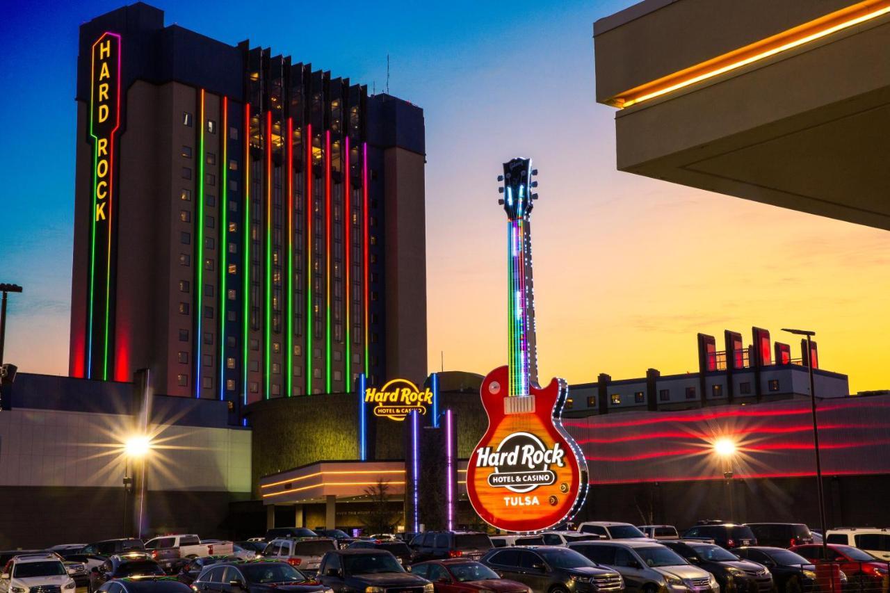 Hard Rock Hotel & Casino Tulsa Exterior foto